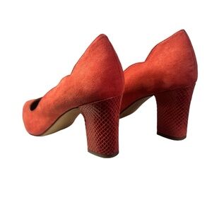 Kelly & Katie Coral Suede Pump